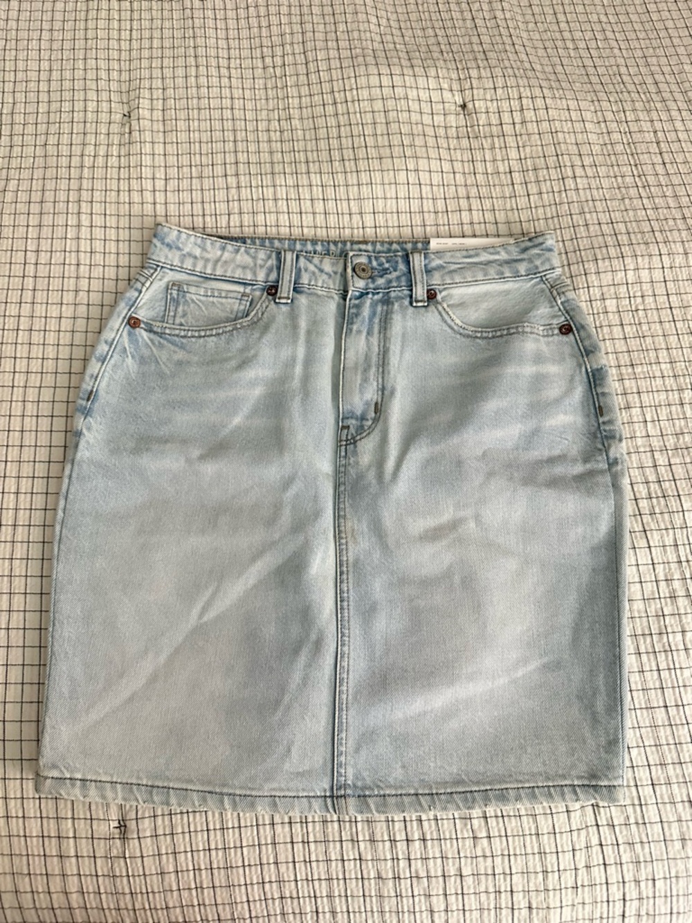 American eagle mom skirt Light Blue Denim Skirt waist 26 Size 2reg